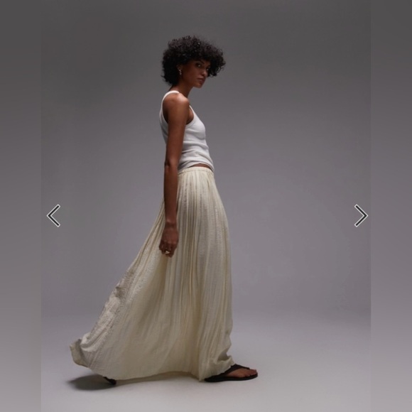 Topshop Dresses & Skirts - Topshop Natural Shirred Waist Crinkle Maxi Skirt - Size US 6